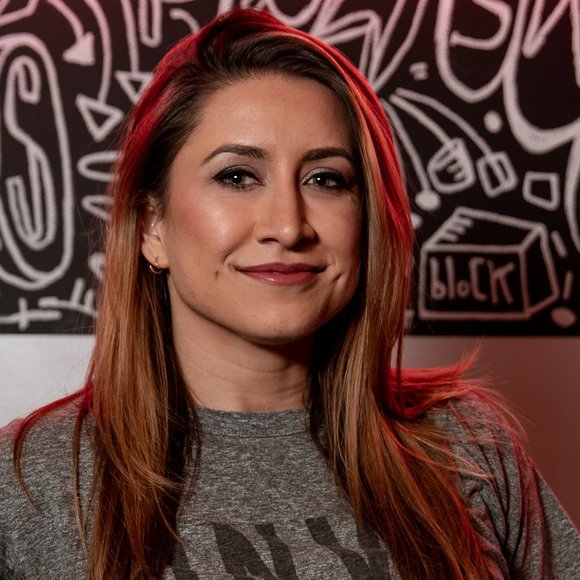 Meet your Posher, Michelle - Picture 2 of 3